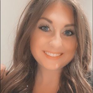 Meet your Posher, Annie